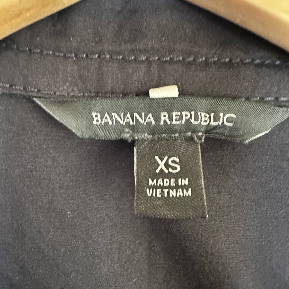 Banana Republic Classic Black Garment - Picture 4 of 7